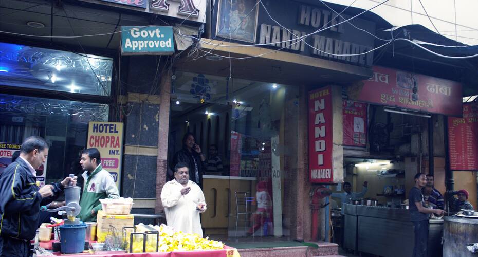 Hotel Nandi Mahadev, New Delhi 1